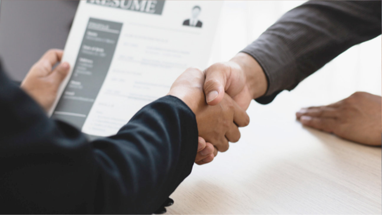 Imagen del artículo: Cómo conseguir tu primer trabajo: mitos que debes dejar atrás