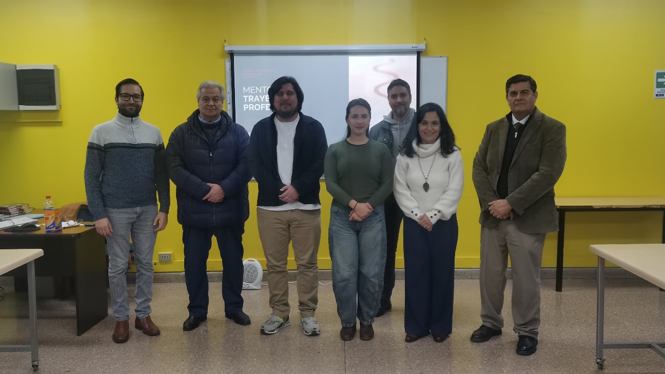 Imagen del artículo: Egresados de Periodismo de la U. Central inician programa de mentorías.
